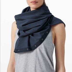 lululemon Customizable Snap Scarf